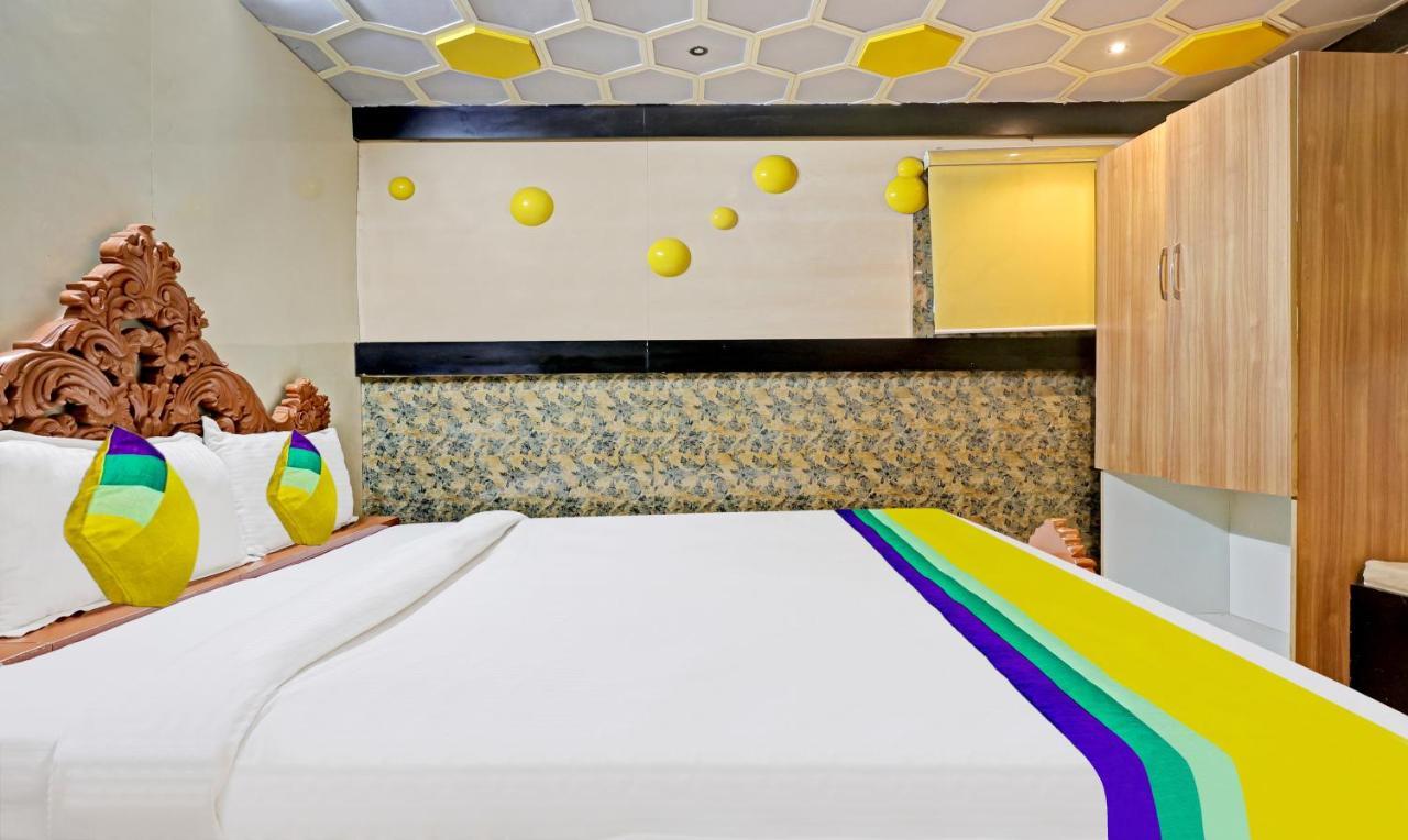 Itsy Hotels Friends Haldwāni Exteriör bild