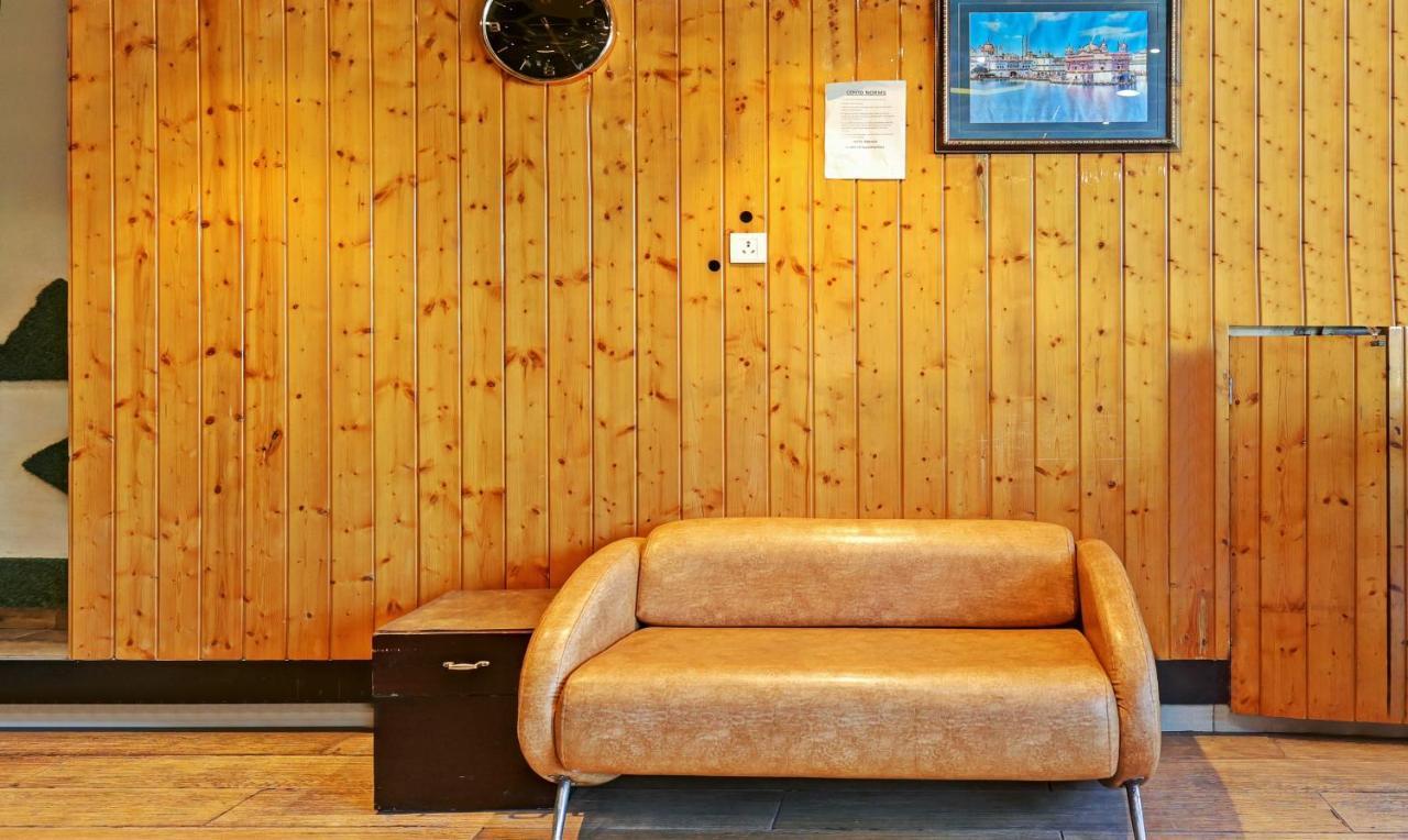 Itsy Hotels Friends Haldwāni Exteriör bild